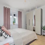 Appartement Sloneczny I Przestronny W Sercu Szczecina By Renters