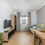 Appartement Sloneczny I Przestronny W Sercu Szczecina By Renters Szczecin