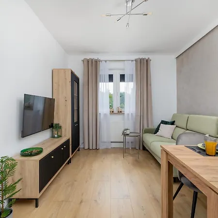 Апартаменты Sloneczny I Przestronny W Sercu Szczecina By Renters Щецин