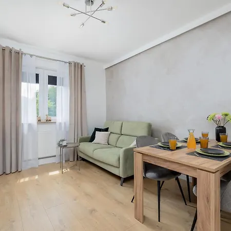 Sloneczny I Przestronny W Sercu Szczecina By Renters Апартаменты